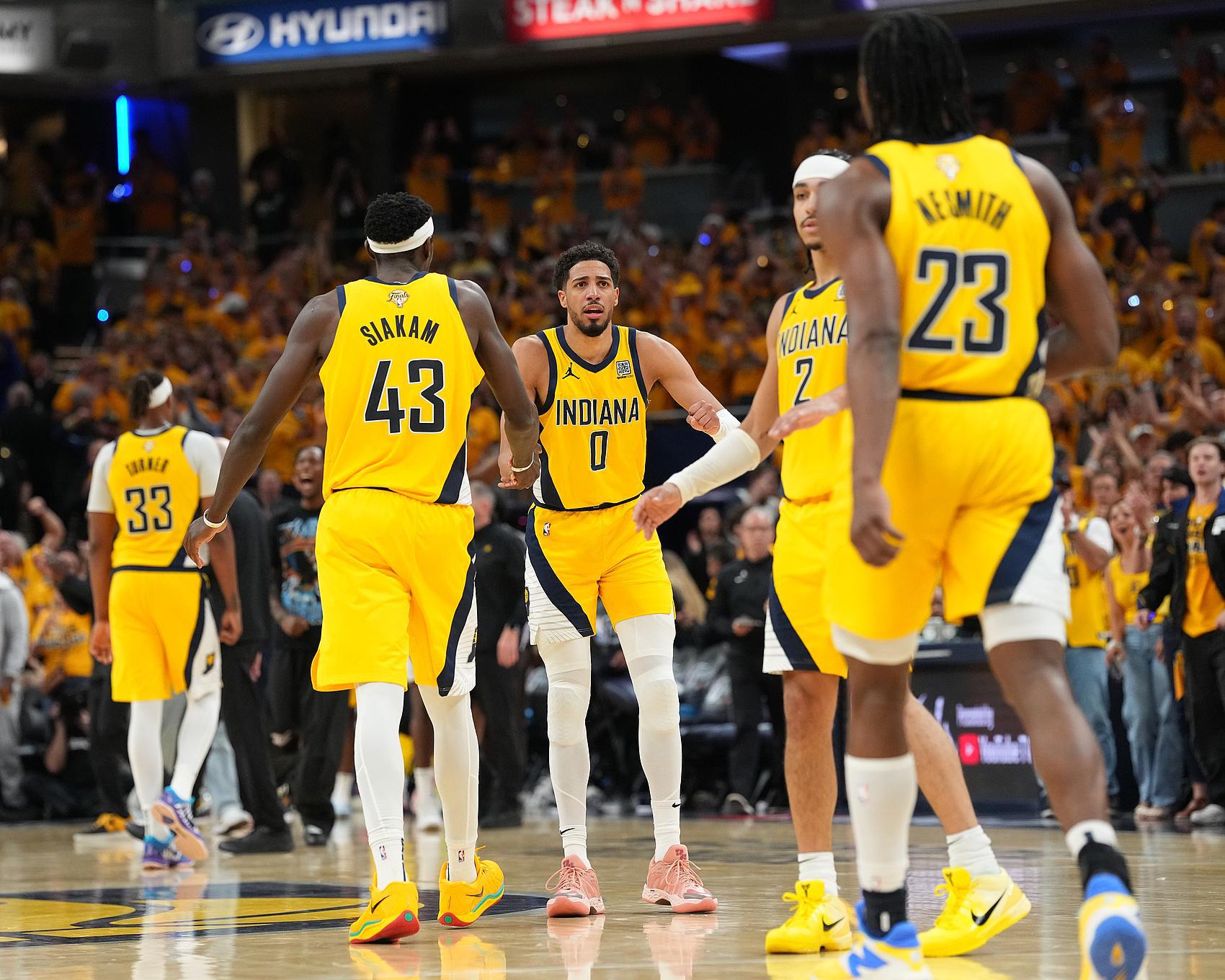 西亚卡姆：我爱我们球队的一切 打快打团队篮球 我知道我能帮上忙