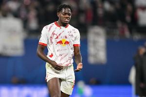 解约金9000万！法媒：拜仁、利物浦和热刺有意22岁后卫卢克巴